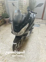  1 دراجة pcx للبيع