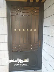  3 فني حداده لكافه اعمال الحداده والديكور وكافه اعمال الصيانه