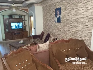  1 شقة للبيع في منطقة الدوار السابع وبسعر مغري جدًا وقريبه علي جميع الخدمات