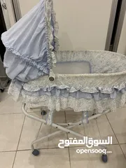  1 تخت بيبي مستعمل بحاله الجديد