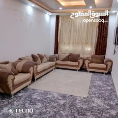  1 كنب سبع مقاعد ثلاثيه وثنائيه ومفردتين