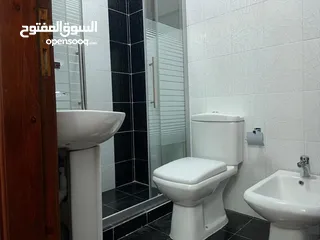  5 شقة للبيع في عمان - تلاع العلي- طابق أول