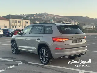  9 سكودا كودياك Sport Line  فل الفل فتحة سقف بانوراما 200 حصان  4x4- /2022  دفع رباعي 6+1