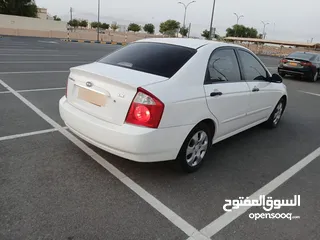  4 Kia saloon 2006 model