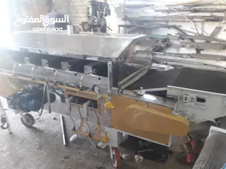  6 عده مخبز للبيع رقاقات جديده وفرن وعجانه وقطاعه