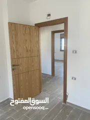  8 شقه للبيع ام الشرايط رام الله
