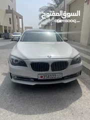  6 BMW 750i super clean
