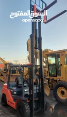  8 Toyota 2015 forklift.3 ton