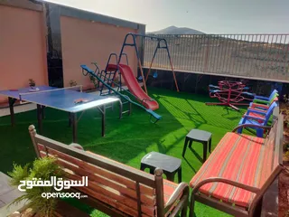  6 شالية كل الفصول مسبح مغلق ومدفى خصوصية عالية جلسة خارجية وباربكيو والعاب اطفال ونافورة وشلال وغيرها