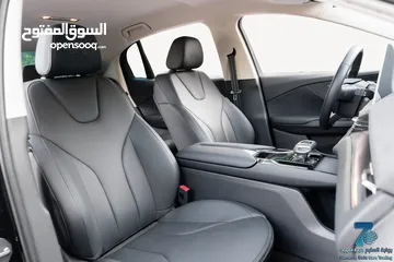  11 Hongqi E-QM5 2023 هونشي