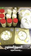  5 اجبان والبان