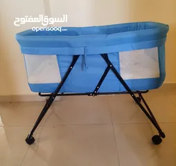  1 سرير بيبي للبيع