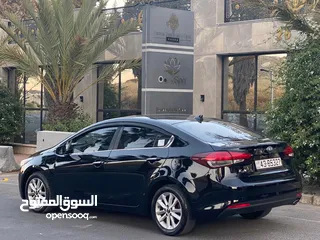  19 كيا k3 2017  لون اسود وارد كوريا الصنف المميز  فحص كامل 7 جيد استخدام شخصي