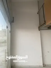  3 مخزن للايجار