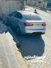  4 كيا برايد 2013اصل برايفت مطور 1400 بنزين  السيارة منفوضة بالكامل ولا ناقصها برغي  اقتصادية  اوتوماتك