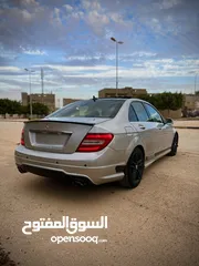  4 MERCEDES C300 • LIMITED