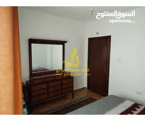  6 رقم الاعلان (4305) شقة سكنية للبيع في منطقة ام زويتينة