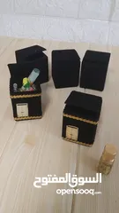  6 اكسسوارات ومواد للاشغال اليدوية ورد وشرايط وخرز واحجار للبيع بسبب تصفية الورشة