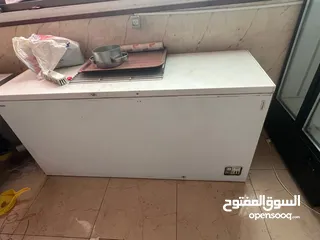  17 عدة مطعم وشاورما جاهزة للبيع شبه جديدة مع كفالتها