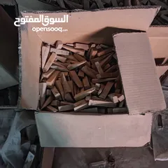  2 اسافين خشب مستعملة للبناء الحجر