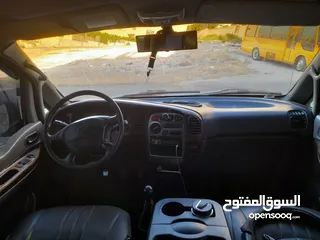  11 باص هونداي ستاريكس موديل---- 2005 ----بسعر مغري للبيع بحالة جيدة