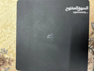  1 بلاي ستيشن 4سلم