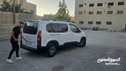  1 بيجو ريفتر 2023 رخصة ترخيص وتامين ل شهر 6/2026 تامين شامل  امكانية البيع دفعة وشكات مش ناقصها اشي فل