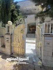  3 فيلا للايجار .. يوجد خيارات اخرى Villa for rent.. other options available / V152