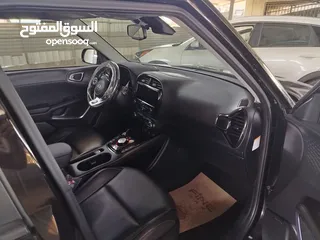  6 كيا سول كهرباء كامل كارفاكسها كلين ممشى قليل فحص كامل بطارية كبيرة