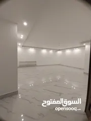  14 خلدا 170م مع ترأس واسع 120م بسعر مغري