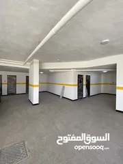  30 شقة فاخر شبة ارضي في طريق المطار الحويطي 170 متر داخلي و خارجي 170 متر بسعر مميز وتشطيب فلل