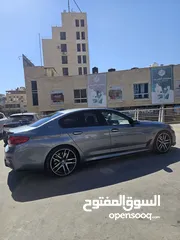  2 سيارة BMW فاخرة