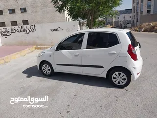  4 هونداي i10 موديل 2017 جير عادي بحاله الشركه للبيع