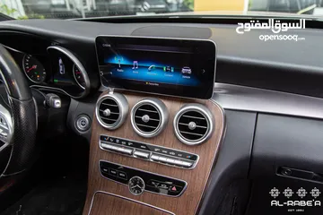  23 مرسيدس C200 موديل 2029 كت AMG وارد الشركه مالك اول
