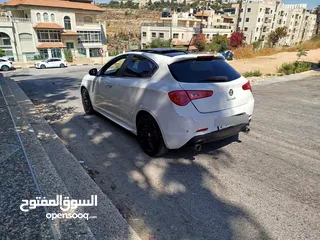  4 الفاً روميو جوليتا 2013