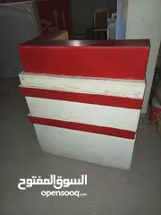  1 ميز كاشير خشب + كرسي سعر 150 سعودي
