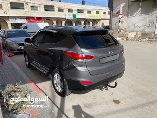  3 هونداي توسان 2011 بحالة ممتازة و السعر حرق حرق