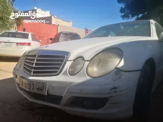  13 Mercedes Benz E350