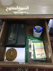  4 مكتب دراسة تفصيل خشب زان مع لوح زجاج حماية للمكتب جديد بحالة الوكالة استخدام خفيف الطول 160 سم