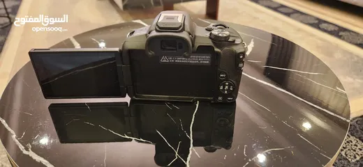  2 Canon EOS R50 ( Mirrorless )