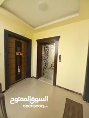  10 شقة فاخرة مع روف فاخر للبيع بسعر مغري