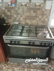  1 فرن وميكرويف للبيع