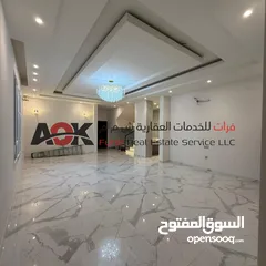  6 فيلا راقية و مميزة للبيع في الخوض  Luxury Villa for Sale in Al Khoudh 5 (Hay Al Kawthar)