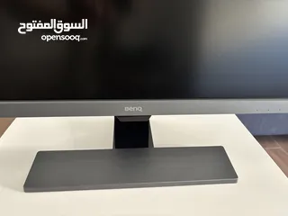  1 شاشة benQ 4k للبيع