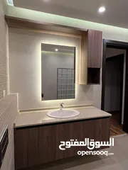  11 شقة طابقية 364م سوبر ديلوكس في أجمل مناطق الكرسي/ ref 1702