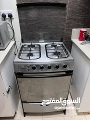  1 kitchen stove