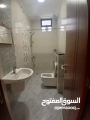  6 شقه صغيره للايجار الجبيهه