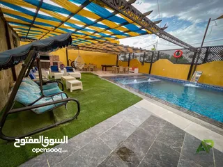  13 شاليهات للإيجار