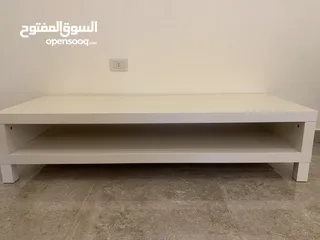  1 طاولة من IKEA مستعملة للبيع