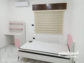  3 للبيع بيت مفروش لم يسكن في الجبهه فرش راقي من المالك مباشرة